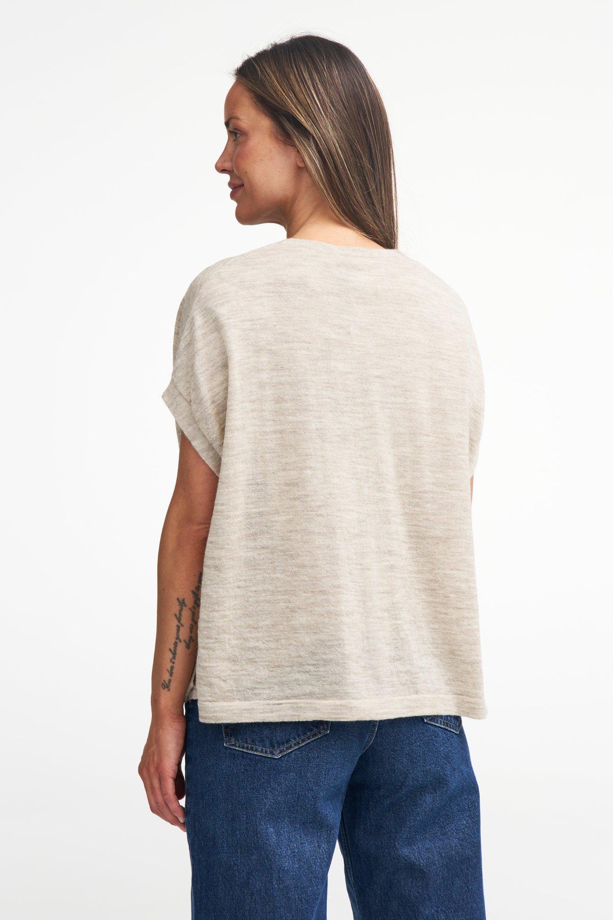 NLS Poppy Stickad Poncho Dam